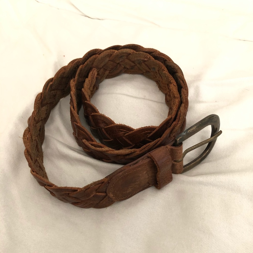 Braided brown leather belt